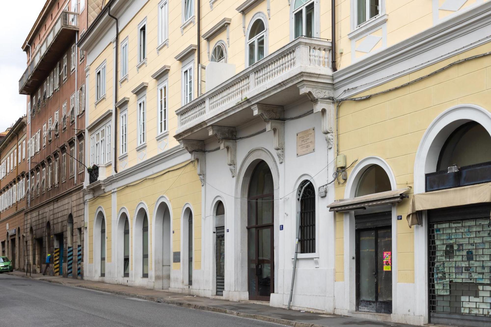 Arcobaleno Trieste Via Udine 19 Εξωτερικό φωτογραφία